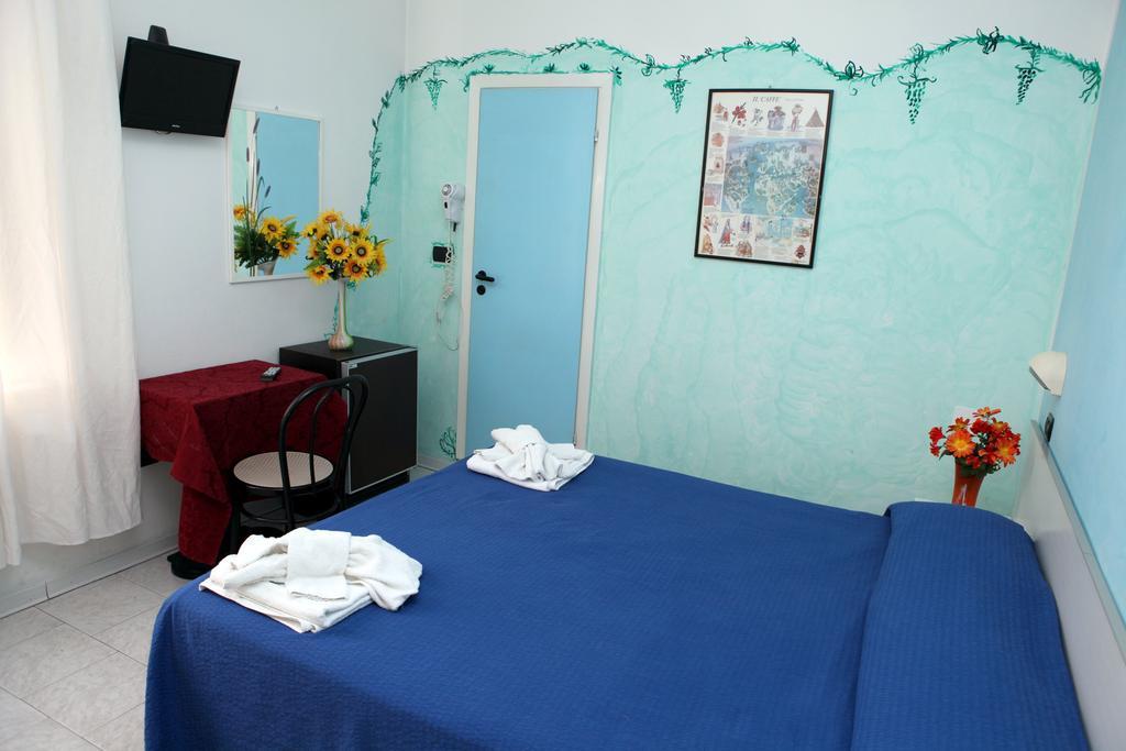 Hotel Saxon Rímini Habitación foto