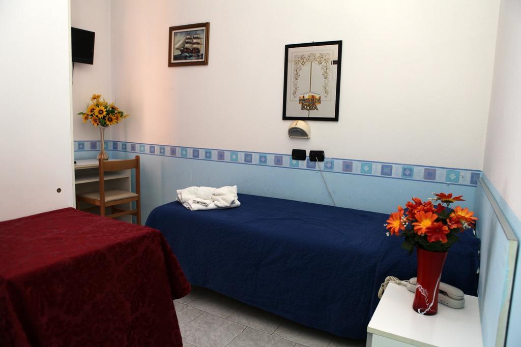 Hotel Saxon Rímini Habitación foto