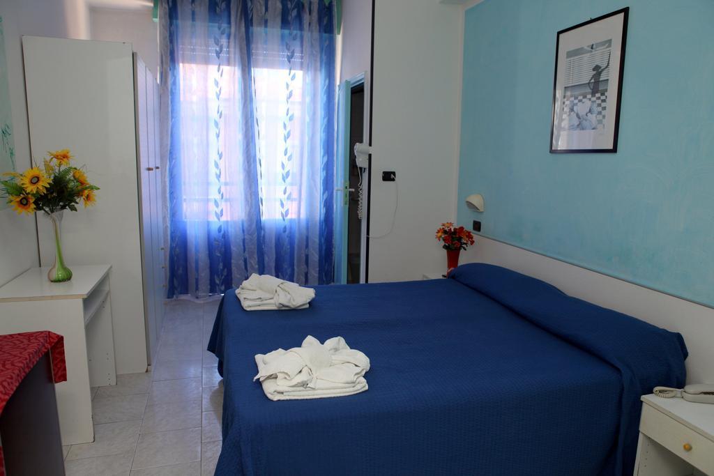 Hotel Saxon Rímini Habitación foto
