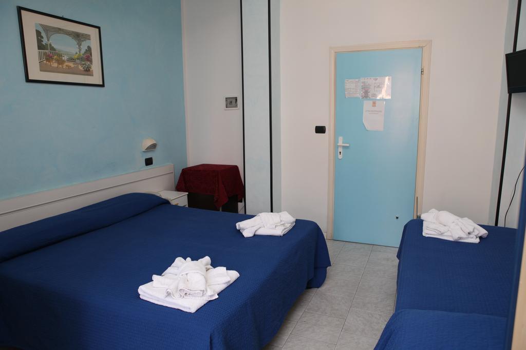 Hotel Saxon Rímini Habitación foto